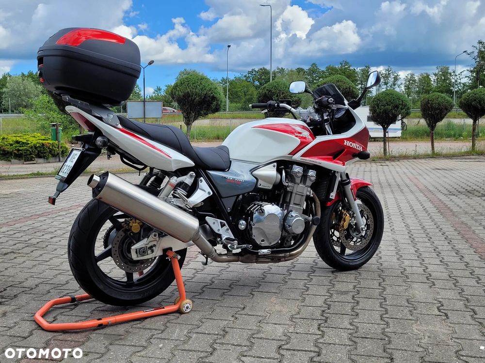 Honda CB - 11