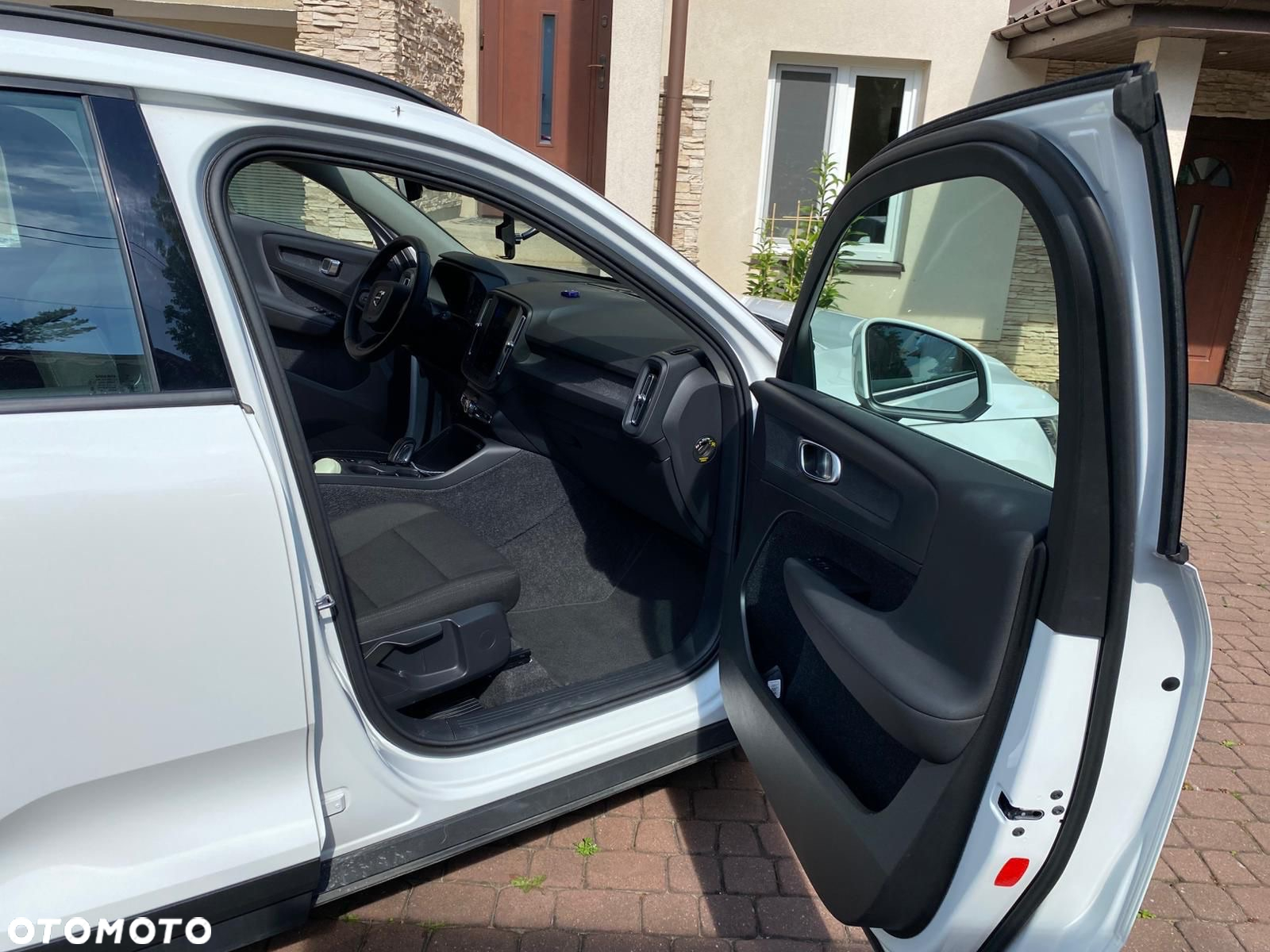 Volvo XC 40 T3 Momentum - 9