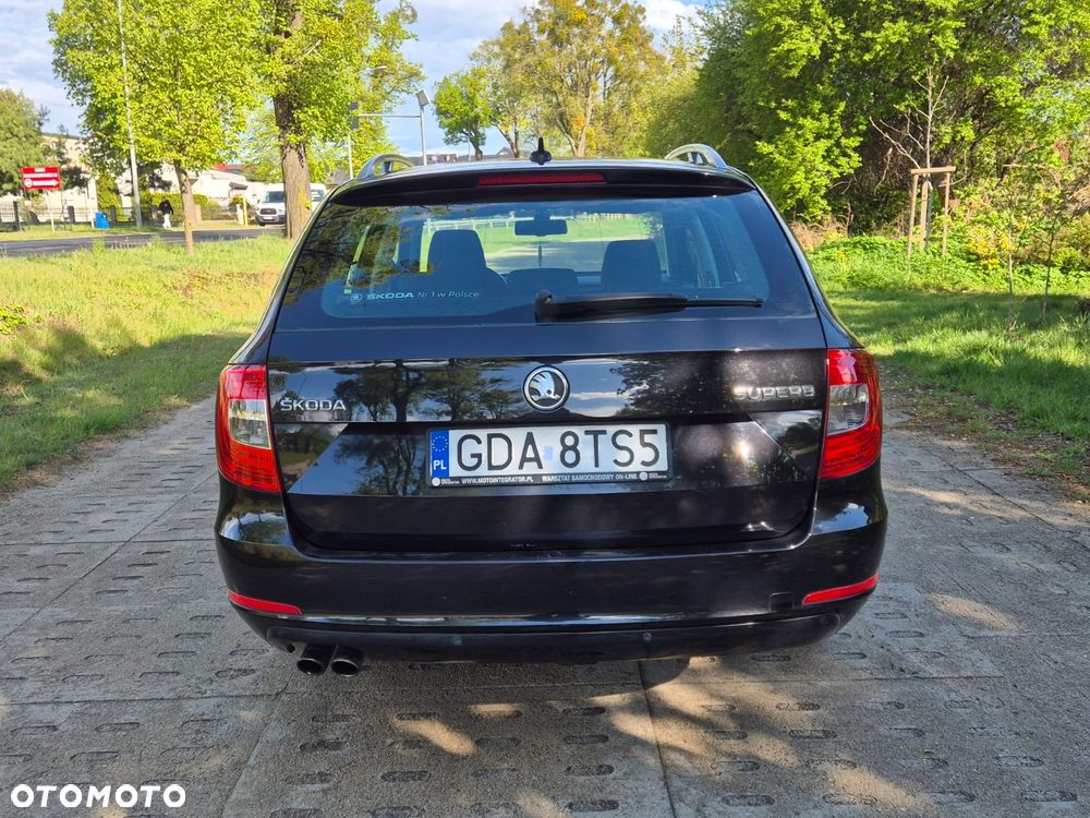 Skoda Superb 2.0 TDI Ambition DSG - 30