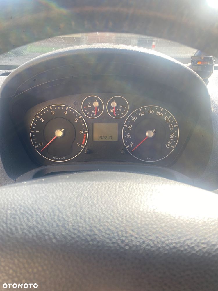 Ford Fiesta - 7