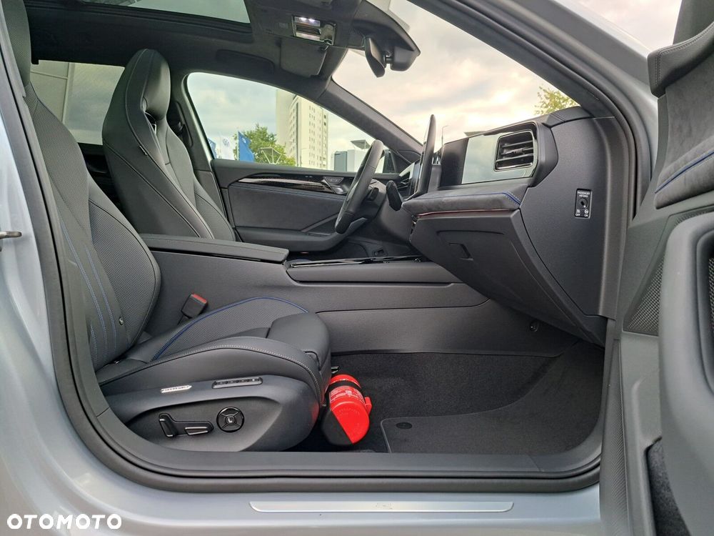 Volkswagen Passat 2.0 TSI 4Mot R-Line Plus DSG - 17
