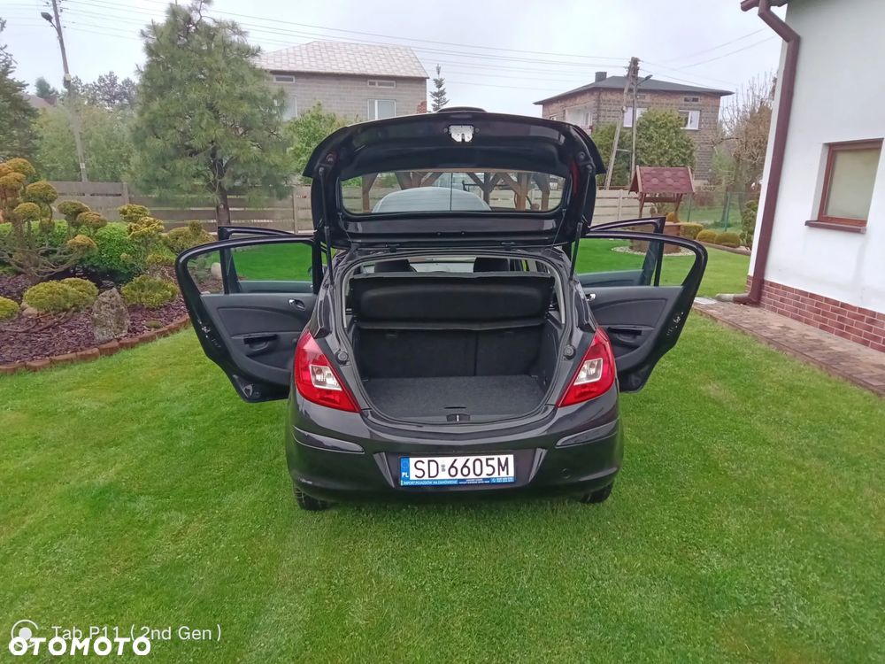 Opel Corsa 1.2 16V Cosmo - 8