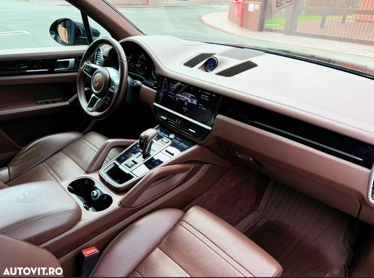 Porsche Cayenne - 2