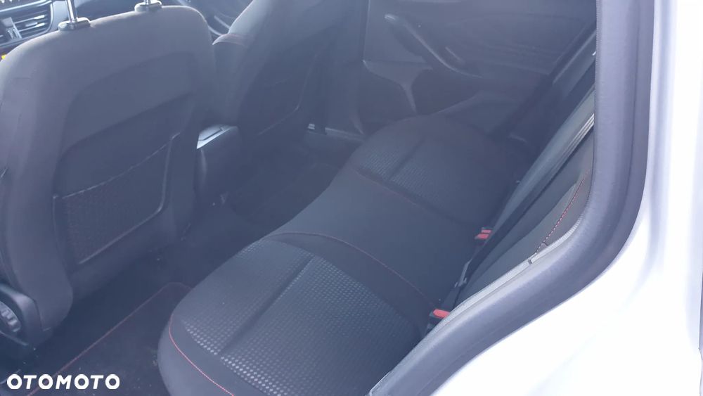 Ford Focus 1.0 EcoBoost mHEV ST-Line X - 15