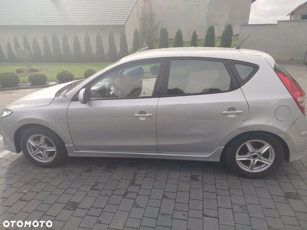 Hyundai i30 1.6 CRDi Comfort - 2