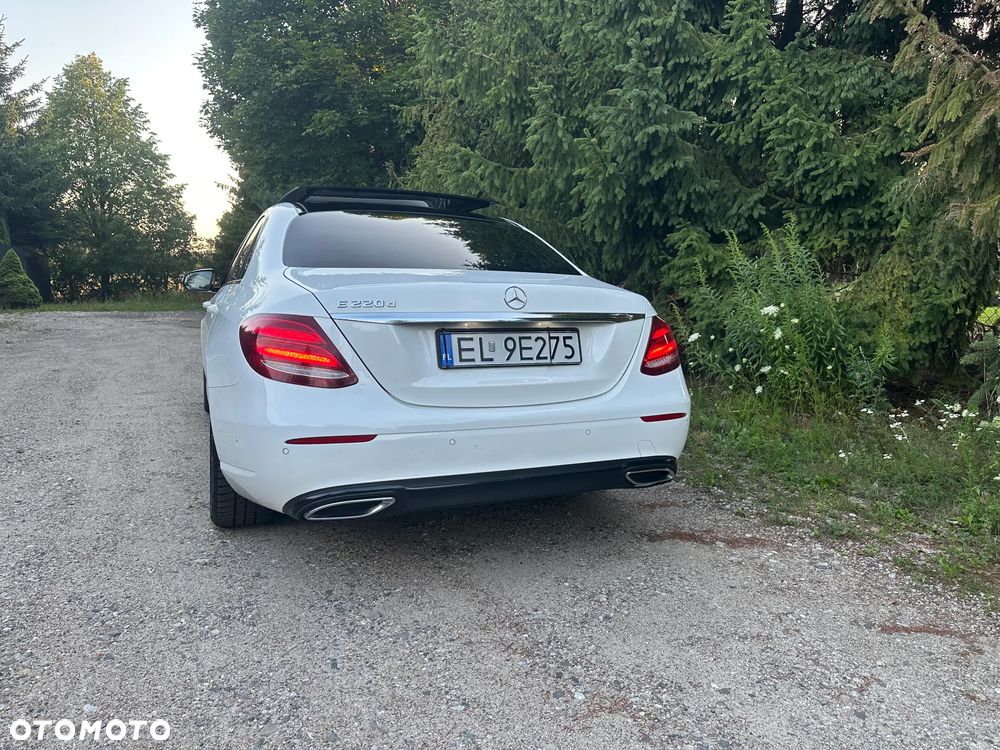 Mercedes-Benz Klasa E 220 d 9G-TRONIC - 11