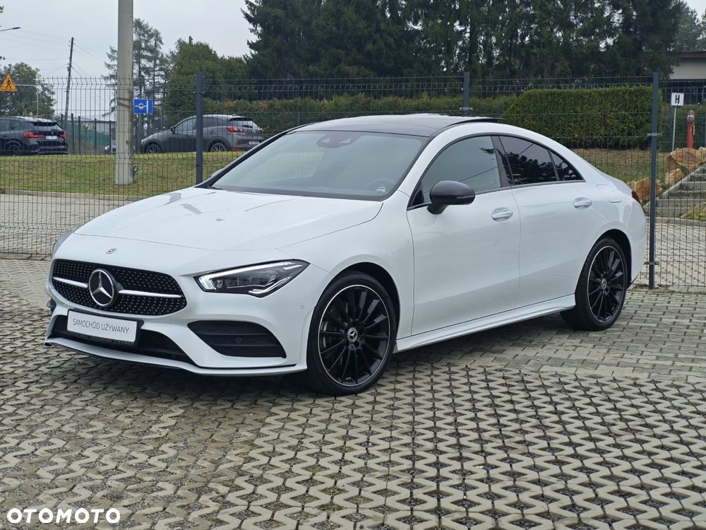 Mercedes-Benz CLA 250 E AMG Line 8G-DCT
