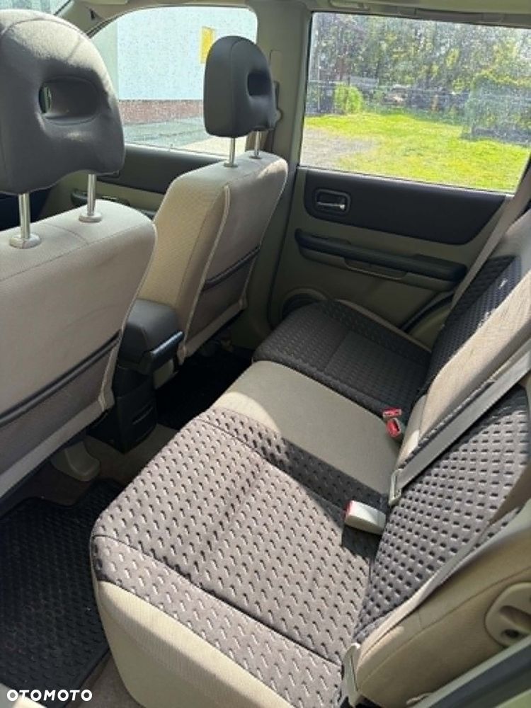 Nissan X-Trail - 9