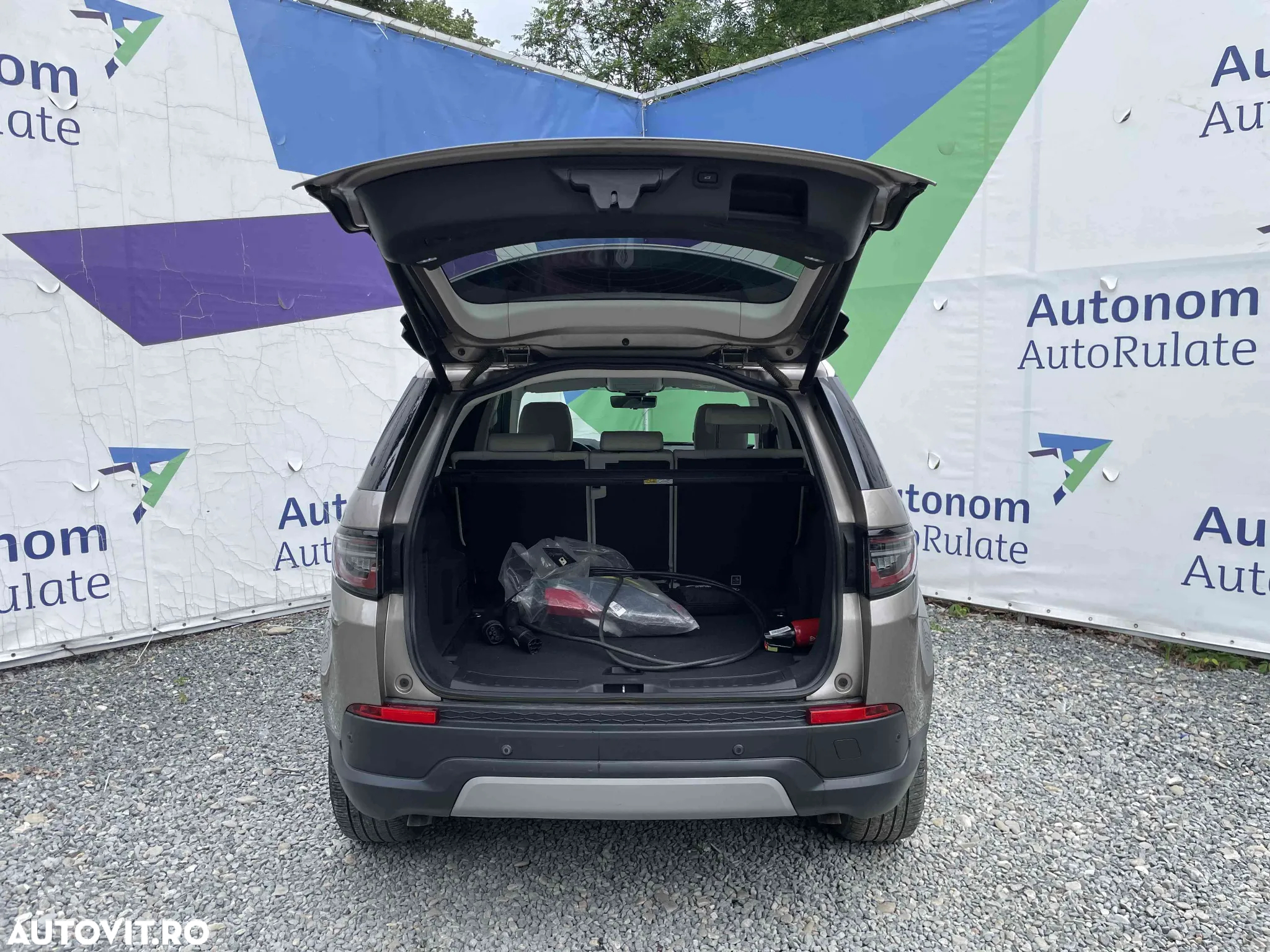 Land Rover Discovery - 7