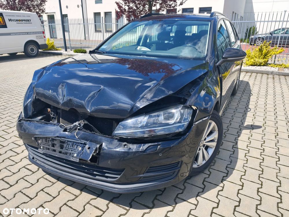 Volkswagen Golf - 12