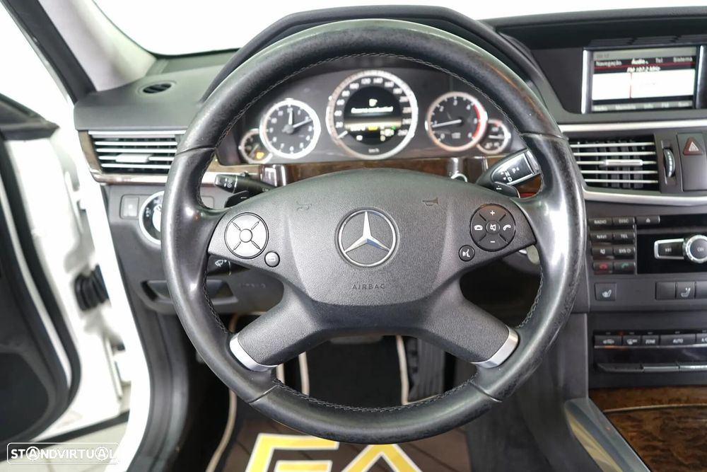 Mercedes-Benz E 250 CDi Elegance BlueEfficiency Auto. - 21