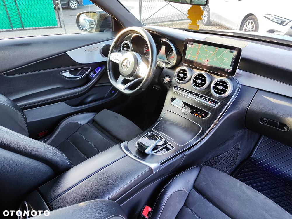 Mercedes-Benz Klasa C 220 d 9G-TRONIC AMG Line Plus - 23