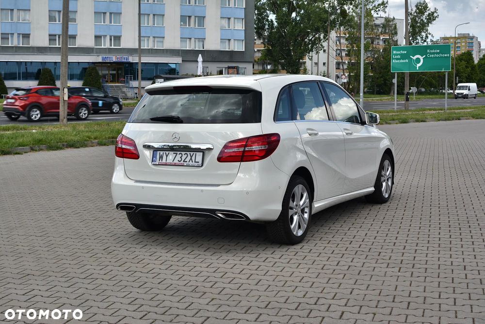 Mercedes-Benz Klasa B 200 7G-DCT Urban - 7