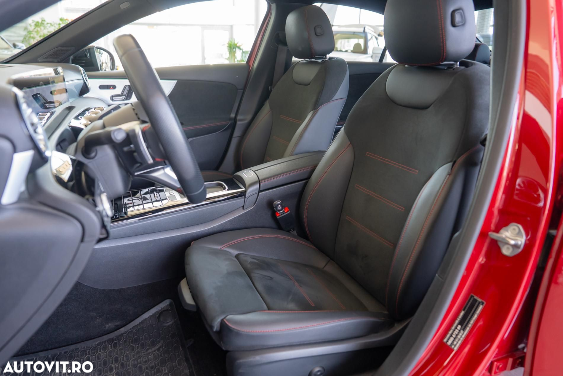 Mercedes-Benz A 200 7G-DCT AMG Line - 5