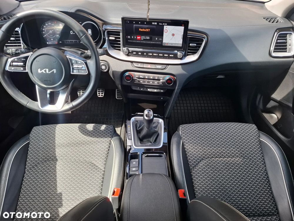 Kia Ceed 1.5 T-GDI Business Line Plus - 16