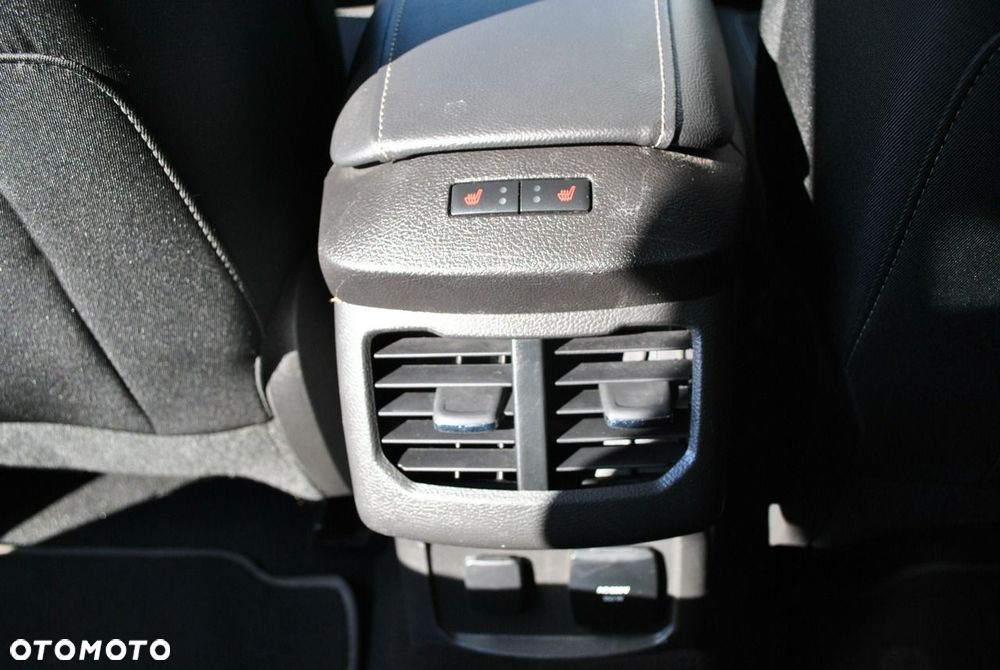 Ford Mondeo 2.0 EcoBlue Titanium - 17