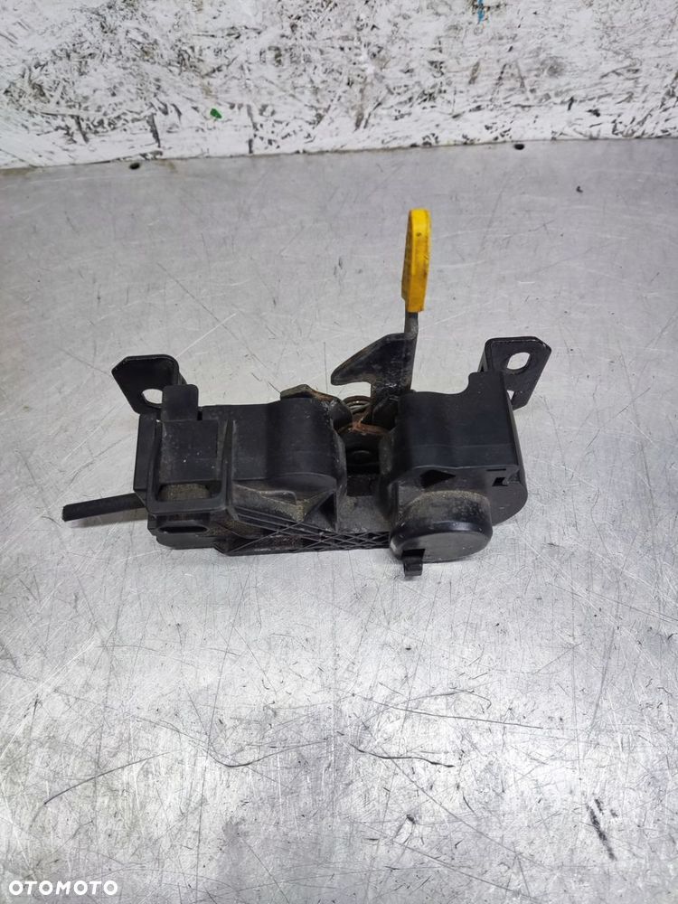 MERCEDES A KLASA W176 ZAMEK MASKI A2468700558 A2468800460 - 2