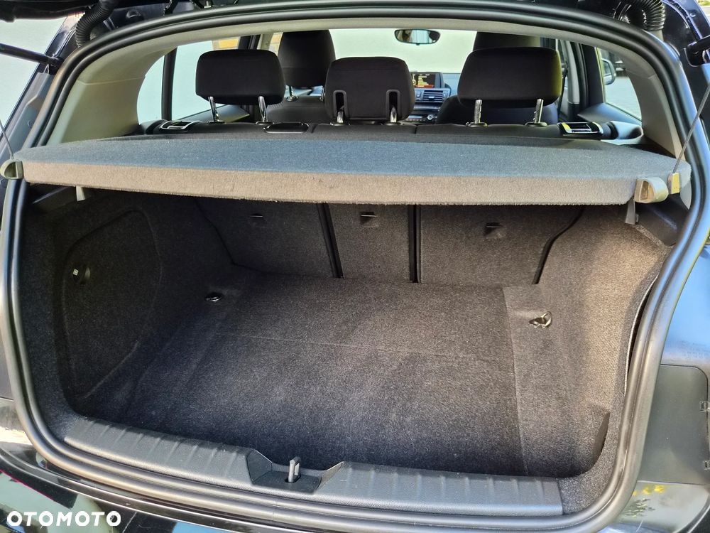 BMW Seria 1 116i Sport Line - 23
