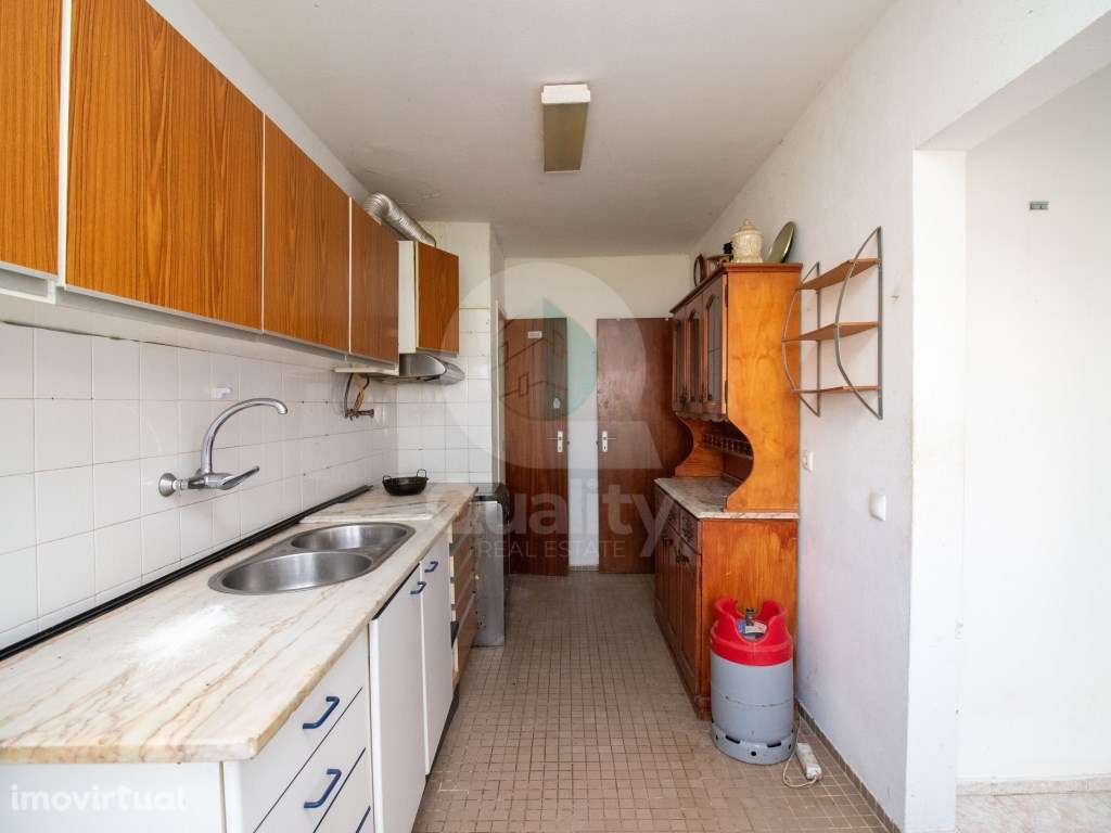 Um excelente t2 com arrecadação - Grande imagem: 2/30