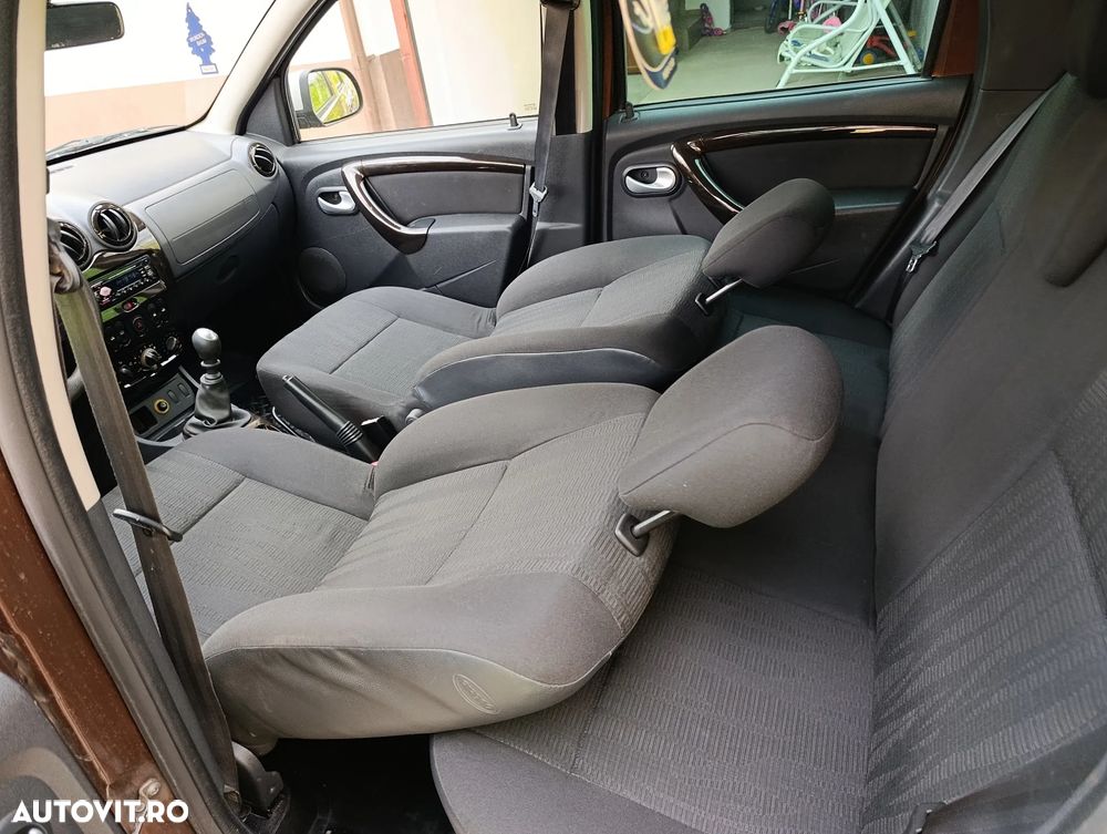 Dacia Duster 1.5 dCi 4x2 Laureate - 14