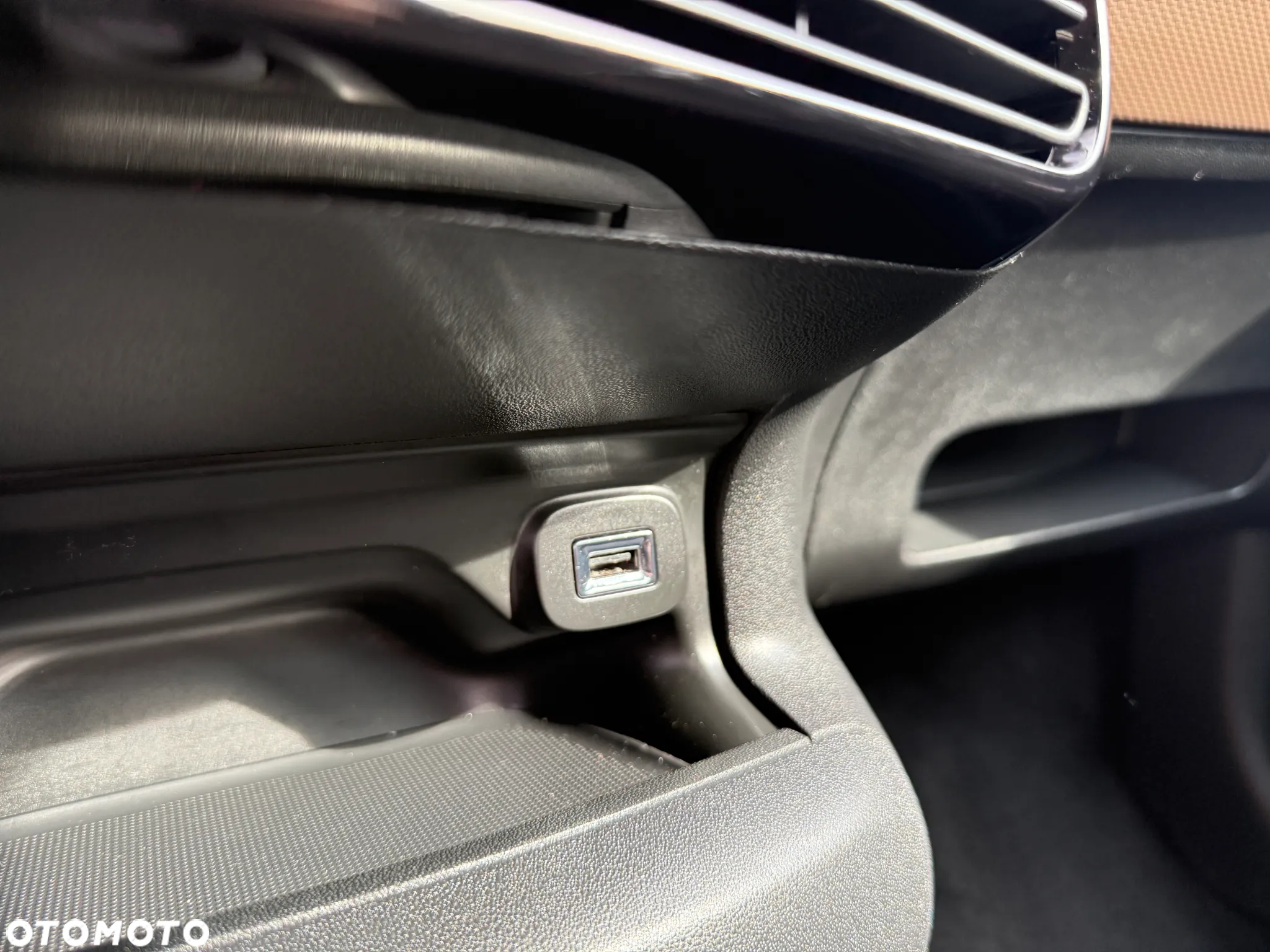 Citroën C4 Cactus BlueHDi 100 Stop&Start Shine Edition - 40