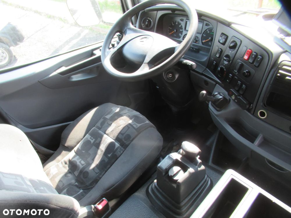 Mercedes-Benz Axor 1829   1833 - 6