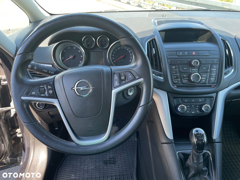 Opel Zafira - 20