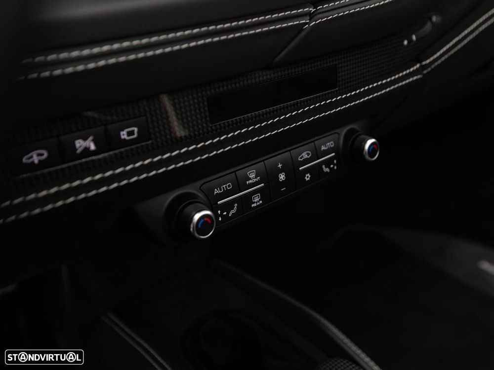 Ferrari F8 Tributo Standard - 24