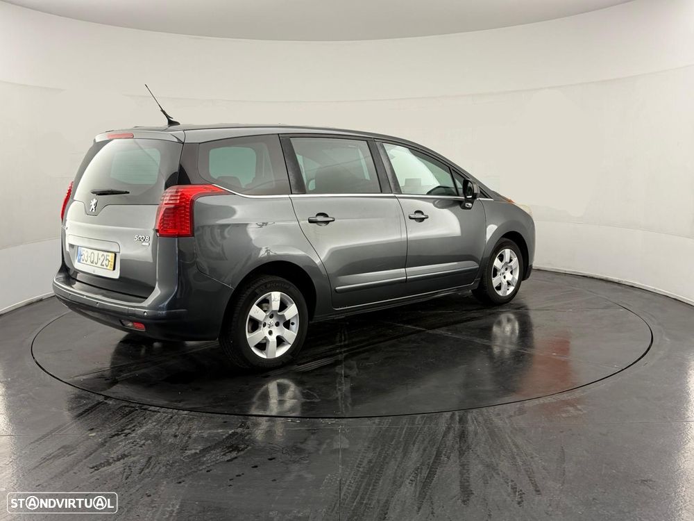 Peugeot 5008 - 2