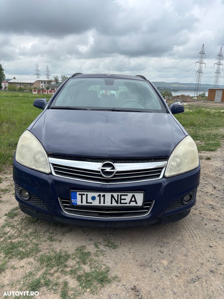 Opel Astra 1.3 CDTI Essentia - 1