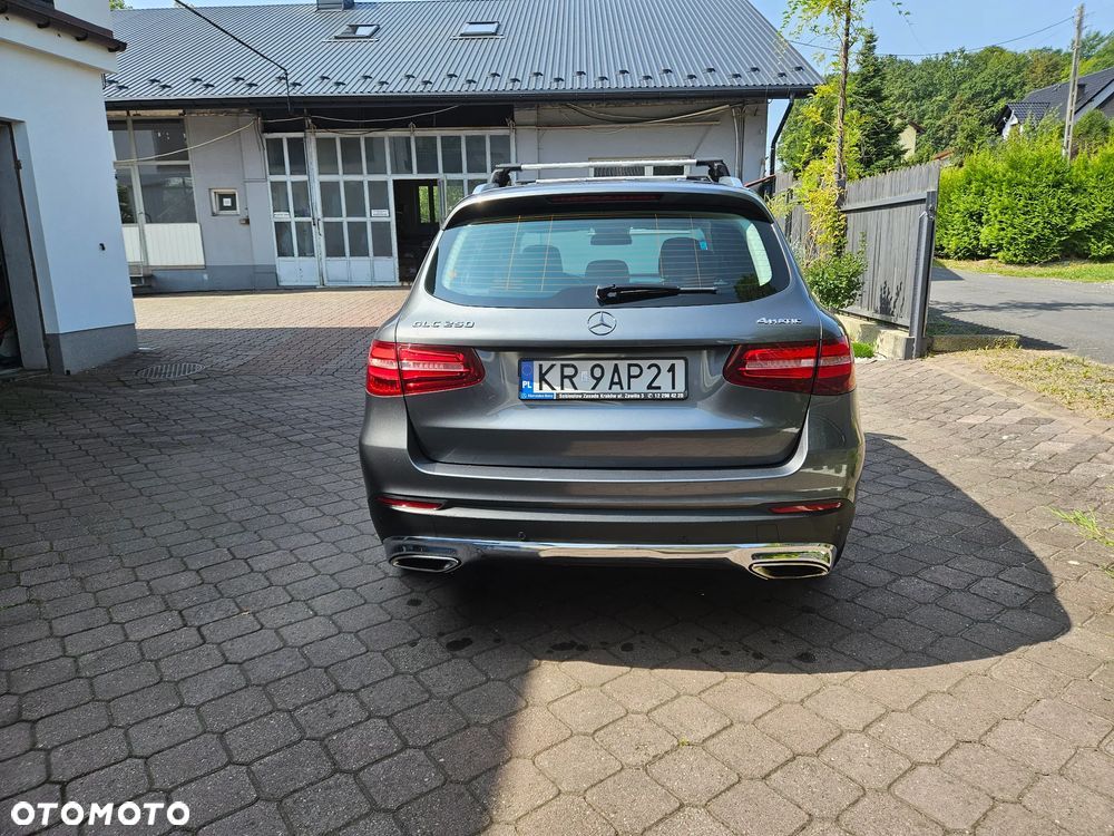 Mercedes-Benz GLC - 9