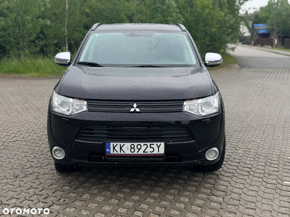 Mitsubishi Outlander - 3