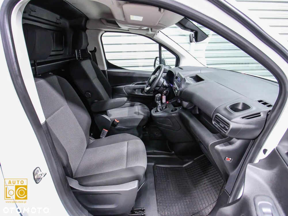 Citroën BERLINGO FURGON LONG L2 - 11