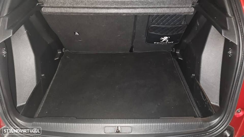 Peugeot 2008 1.2 PureTech Allure Pack EAT8 - 10