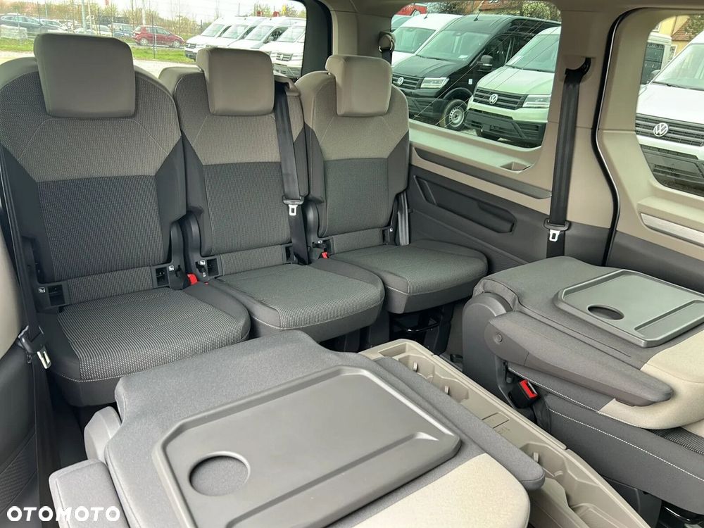 Volkswagen Multivan - 19