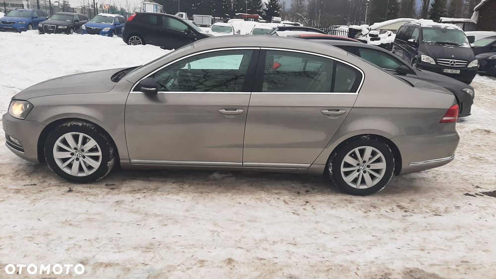 Volkswagen Passat 2.0 TDI Comfortline - 6