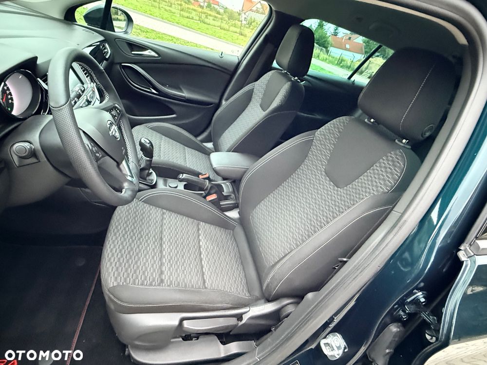 Opel Astra 1.4 T Elite - 24