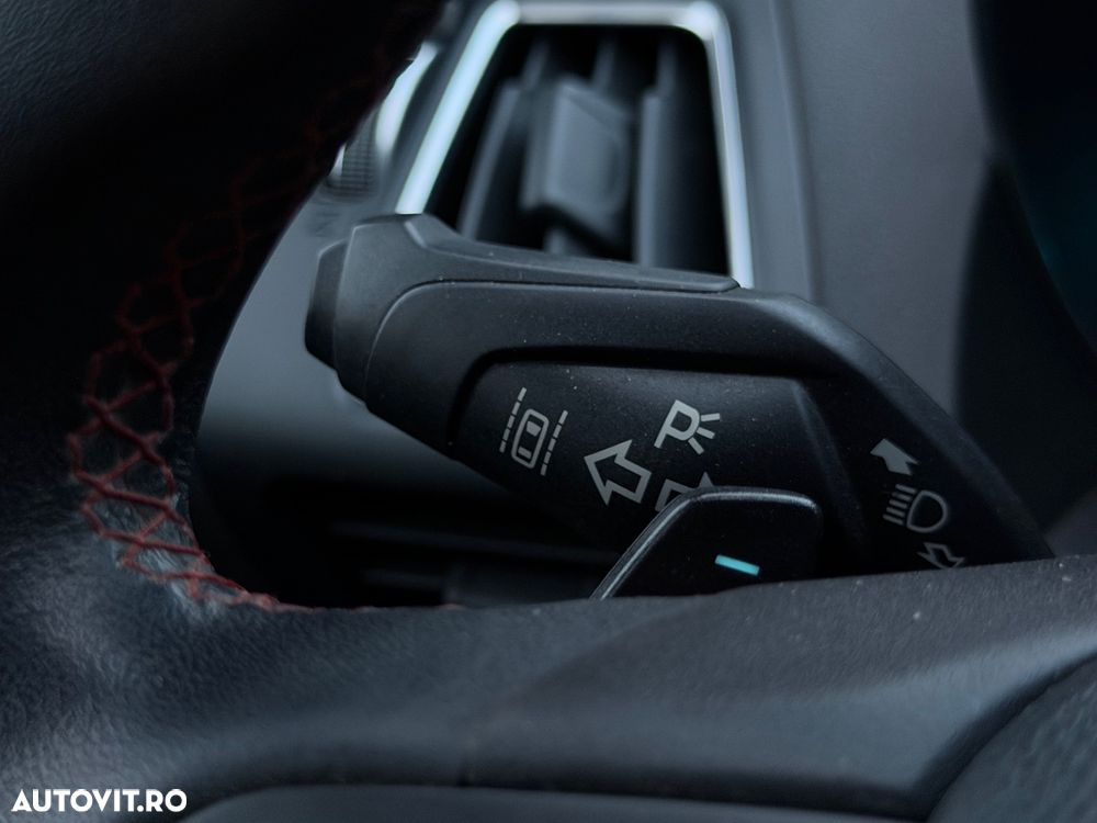 Ford Kuga 2.0 TDCi 4x4 Aut. ST-Line - 19