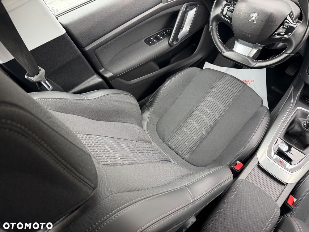 Peugeot 308 BlueHDi 120 Stop & Start Allure - 22