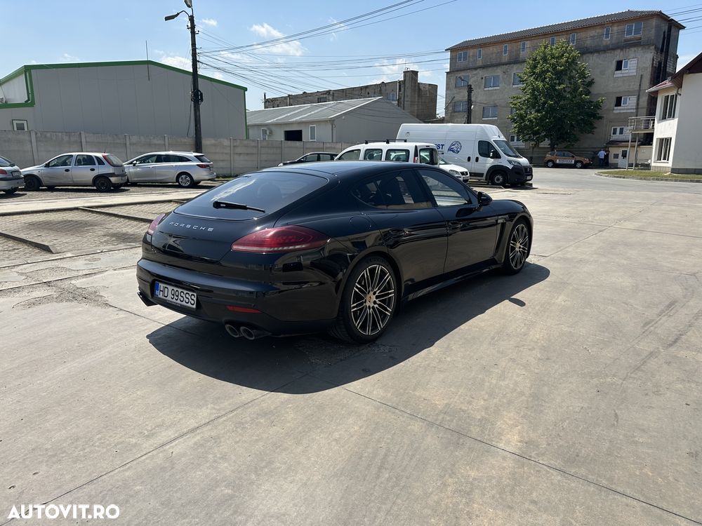 Porsche Panamera - 5