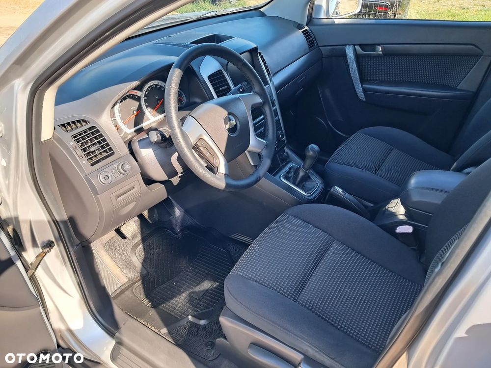 Chevrolet Captiva 2.4 2WD 5 Sitzer LS - 14