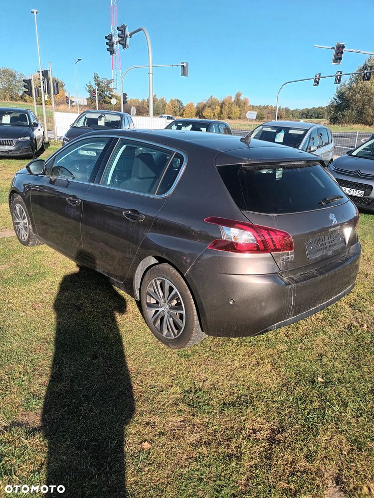 Peugeot 308 - 4