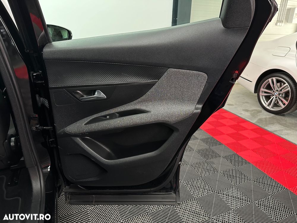 Peugeot 3008 1.5 BlueHDI 130 S&S BVM6 Active Pack - 26