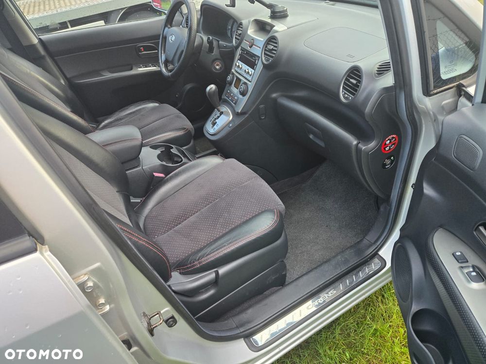 Kia Carens - 6