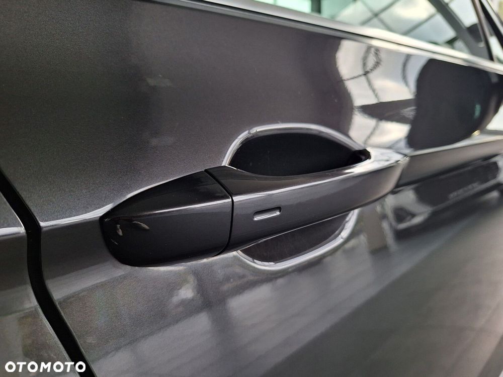 Volkswagen Passat 2.0 TDI 4Mot Elegance DSG - 12