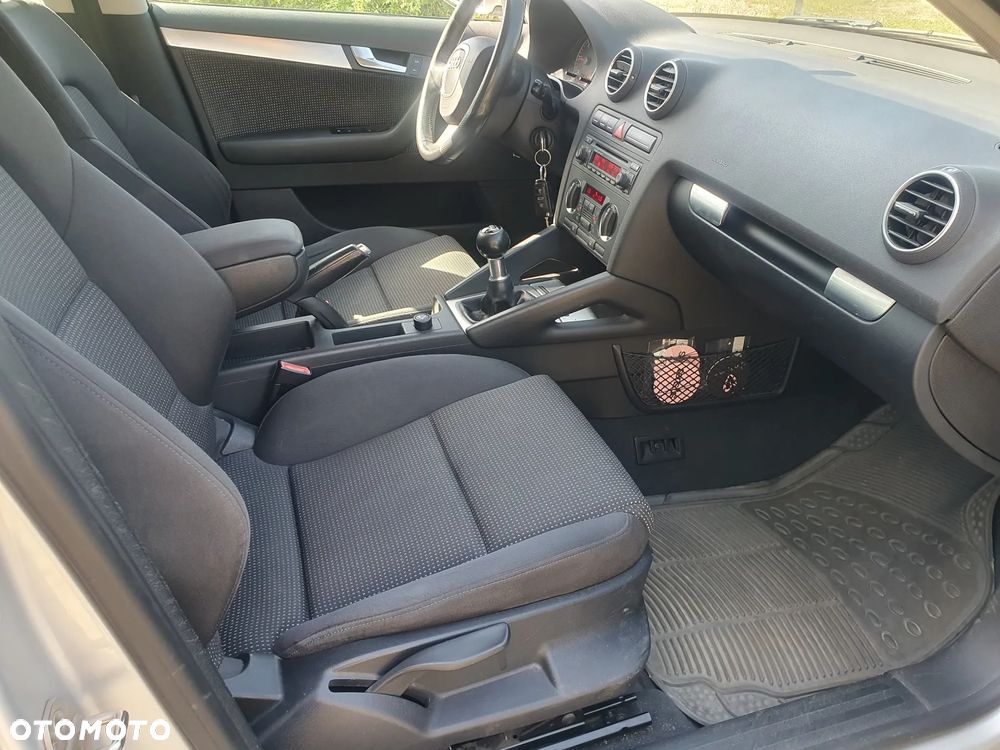Audi A3 Sportback 2.0 TDI Ambition - 8