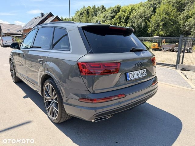 Audi Q7 - 9