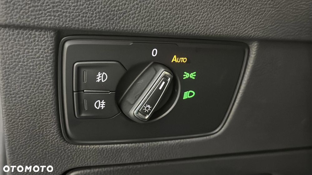 Volkswagen Passat 2.0 TDI EVO Business DSG - 28