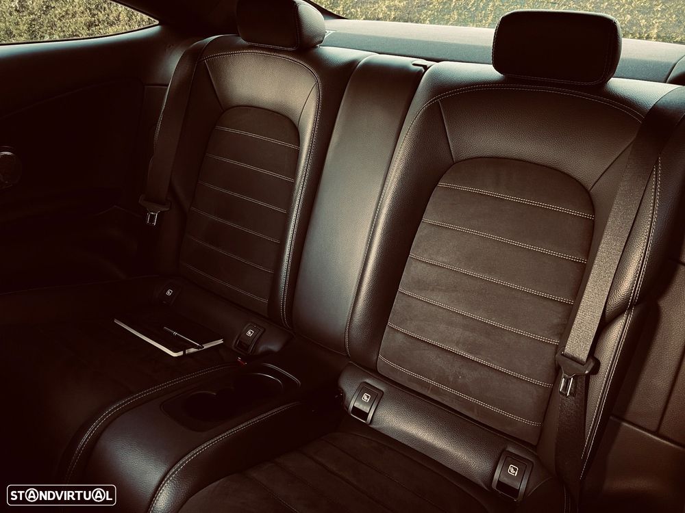 Mercedes-Benz C 220 d 9G-TRONIC Night Edition - 11