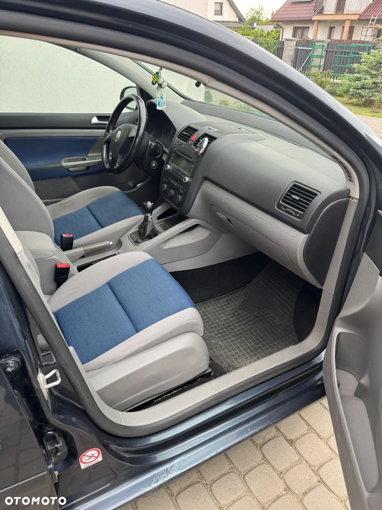 Volkswagen Golf 1.4 FSI Comfortline - 7